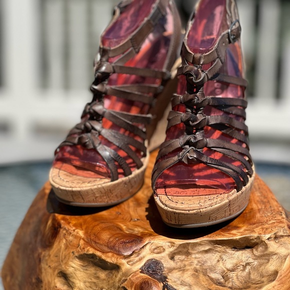 Audrey Brooke Leather Gladiator Wedge Sandals DK Brown SZ 7 NWOT - Picture 2 of 12